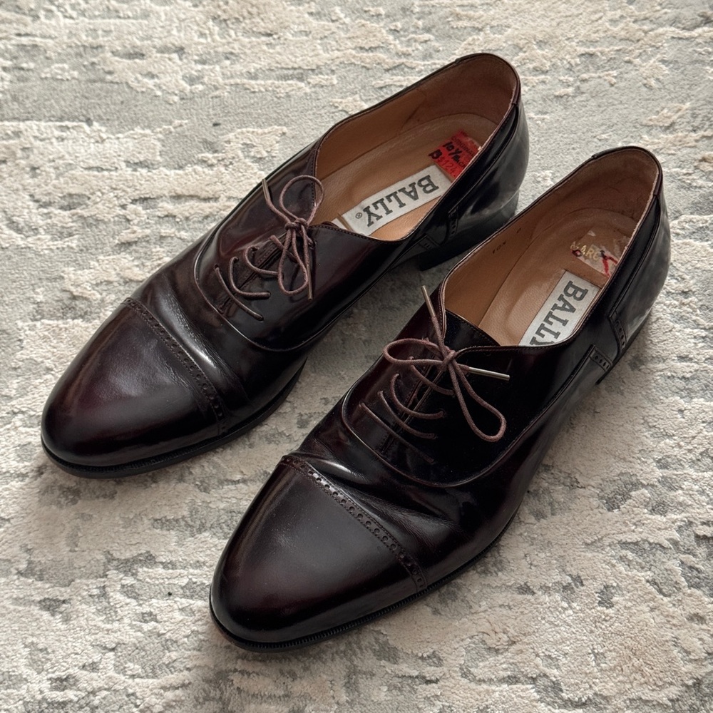 Bally Men’s dress shoes leather cherry